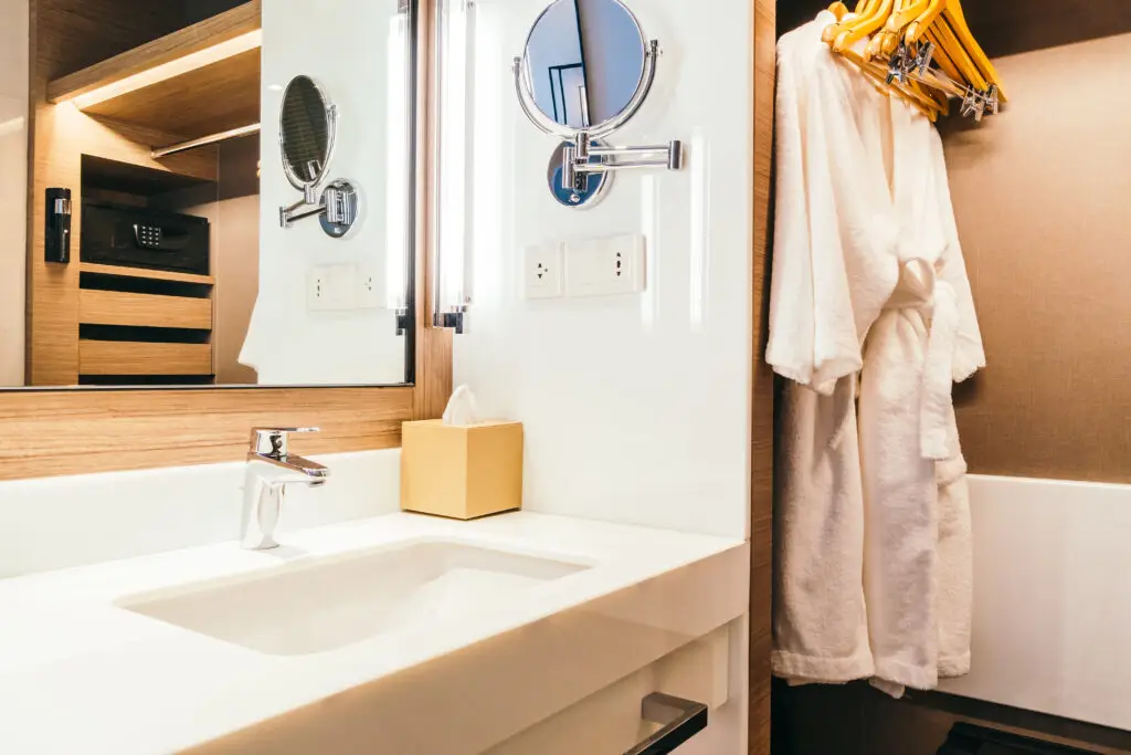 bathroom cabinets Miami