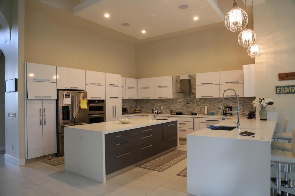Remodel Kitchen Contractors Near Me in Florida?