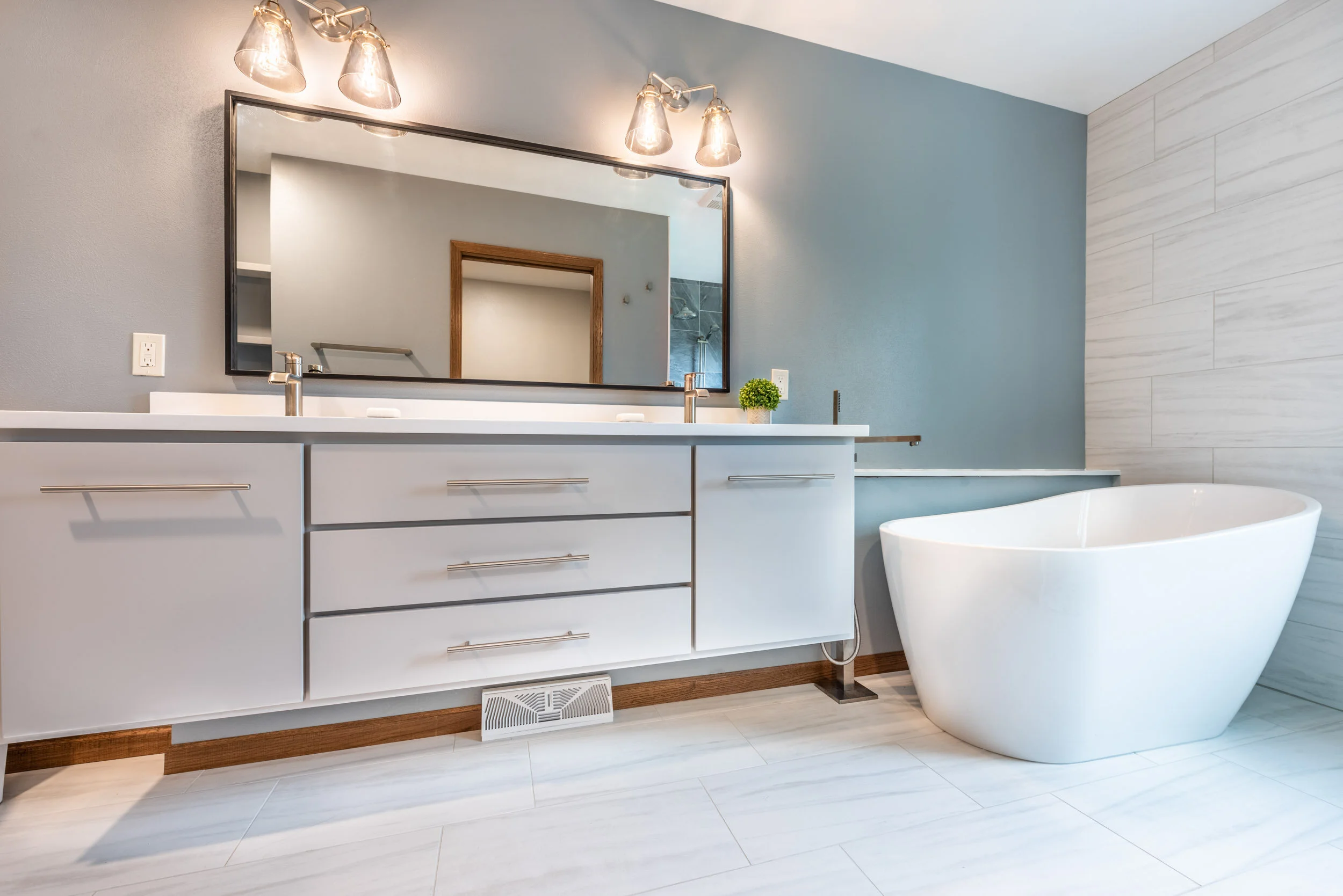 Best Remodeling Bathroom Contractors in Sunrise